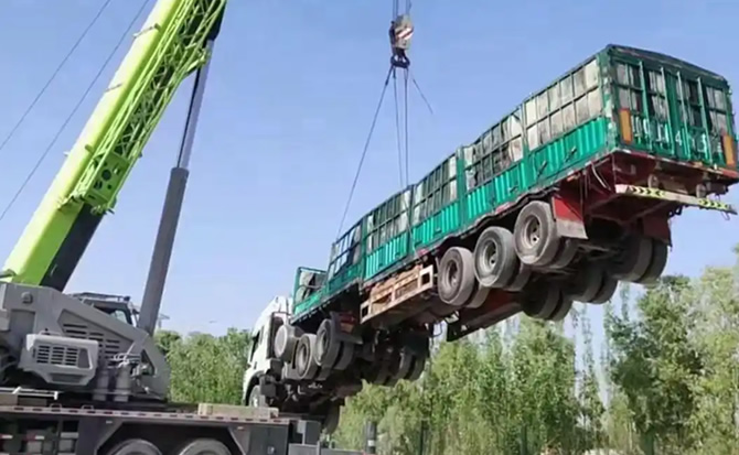 恭城道路脱困救援案例